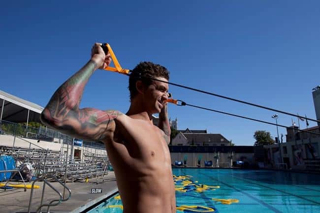 Anthony Ervin elastici allenamento nuoto a secco FINIS swimmershop