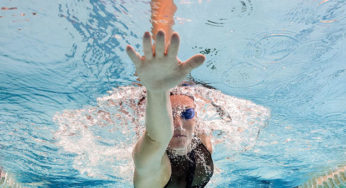 Scegli velocità, forza o tecnica? Tre esercizi con le pinne per iniziare la  stagione carichissimi! - Nuoto on line